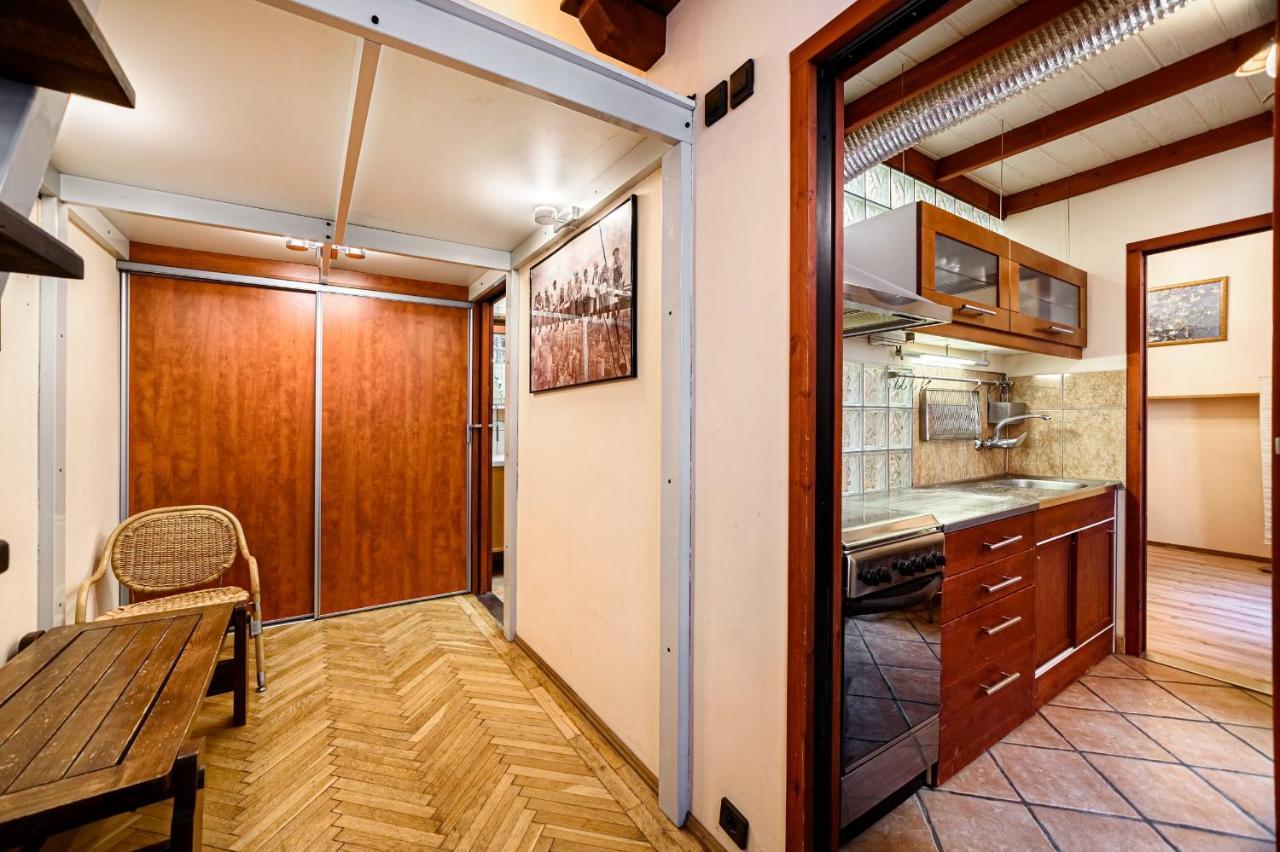 Oktogon Beautiful Relaxing Apartment